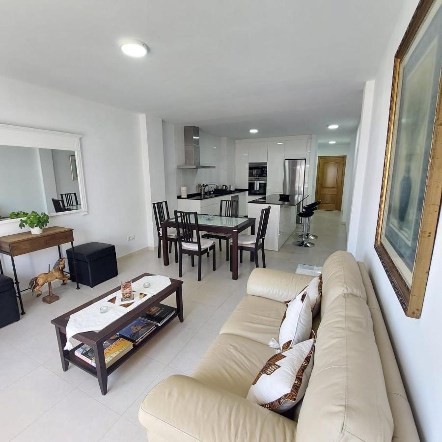 Apartamento Frente A La Playa Piso 3 エステポナ エクステリア 写真