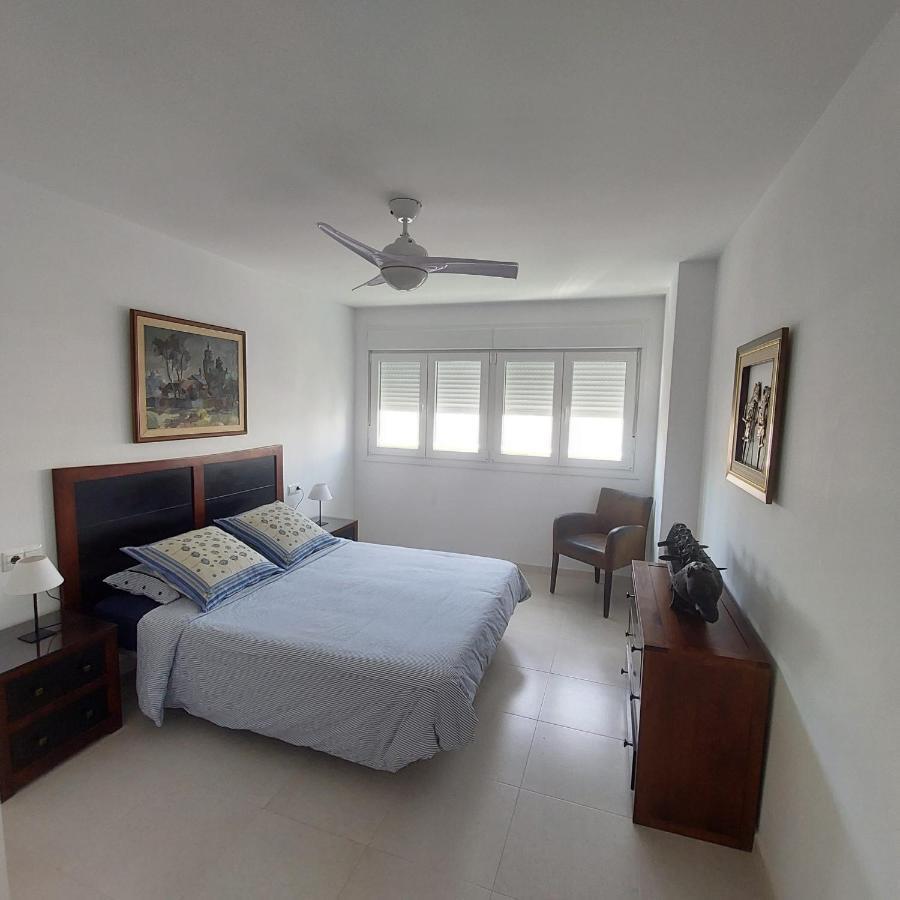 Apartamento Frente A La Playa Piso 3 エステポナ エクステリア 写真