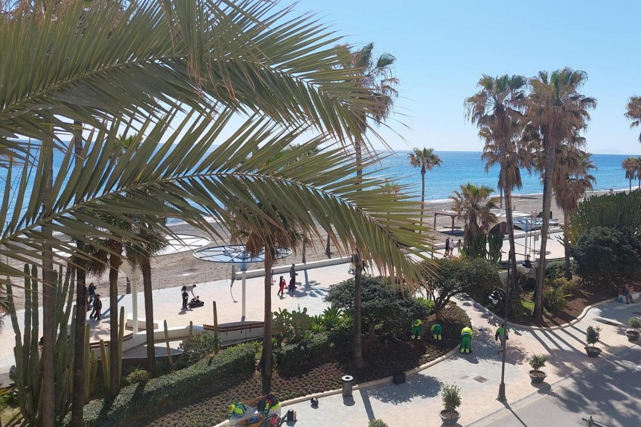 Apartamento Frente A La Playa Piso 3 エステポナ エクステリア 写真